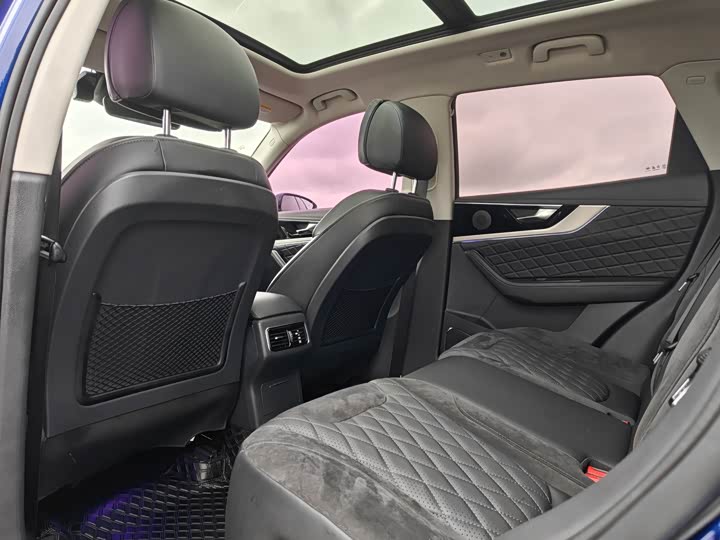 Hongqi HS5 2019 2.0 T 4 WD — фото 4