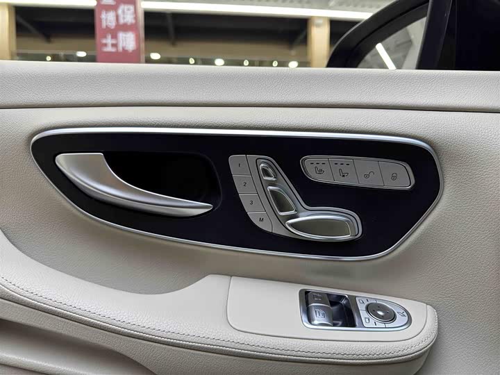 Mercedes-Benz V-Class 2018 V 260 L V — фото 14