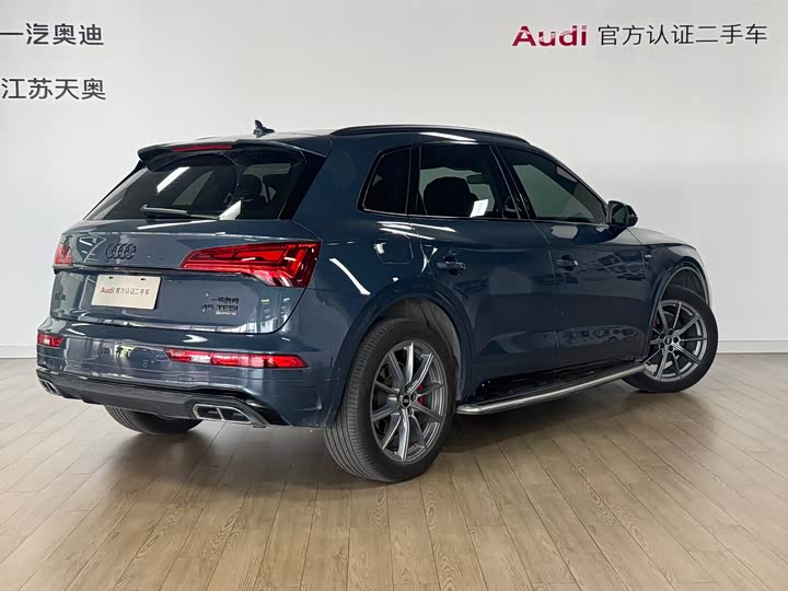 Audi Q5L 2022 45 T — фото 4