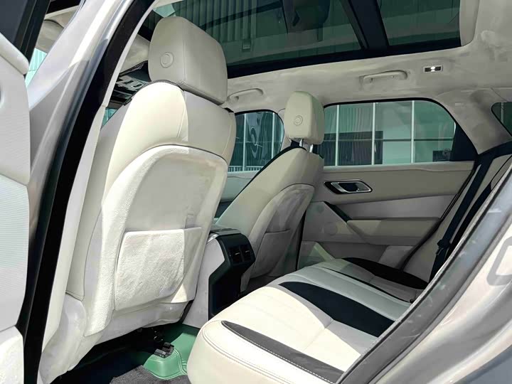 Land Rover Range Rover Velar — фото 11