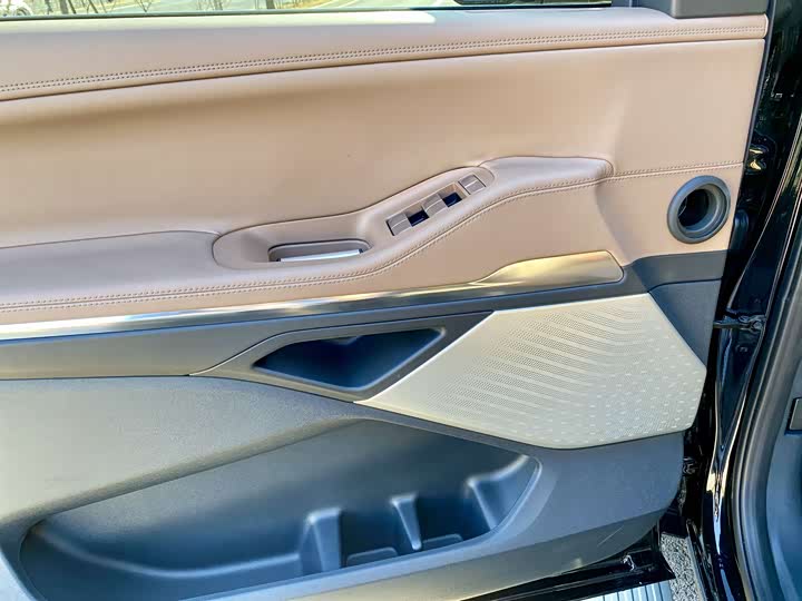 Lincoln Navigator — фото 13