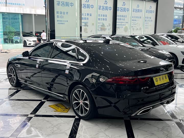 Jaguar XFL 2023 XFL 2.0 T P 250 2 WD — фото 17