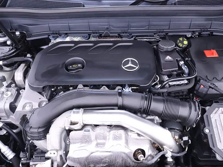 Mercedes-Benz GLB 2025 GLB 220 — фото 24