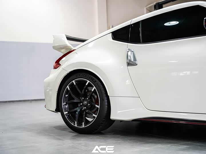 Nissan 370 2015 3.7 L NISMO — фото 7