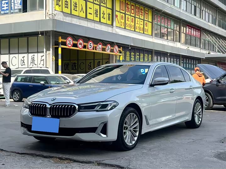 BMW 5-Series 2022 525 Li
