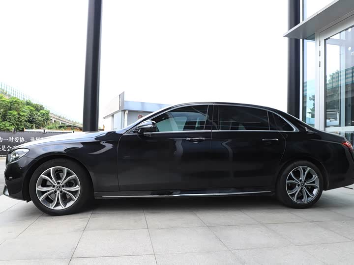 Mercedes-Benz E-Class 2021 E 300 L Luxury — фото 10
