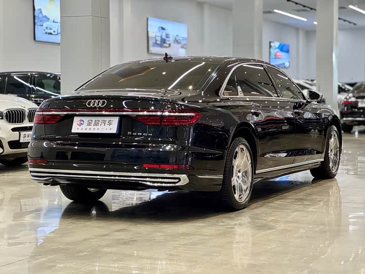 Audi A8 2024 A 8 L Horch — фото 6