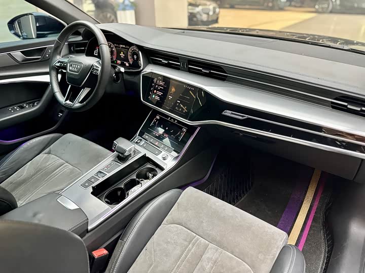 Audi A6L 40 TFSI люкс-динамик — фото 5