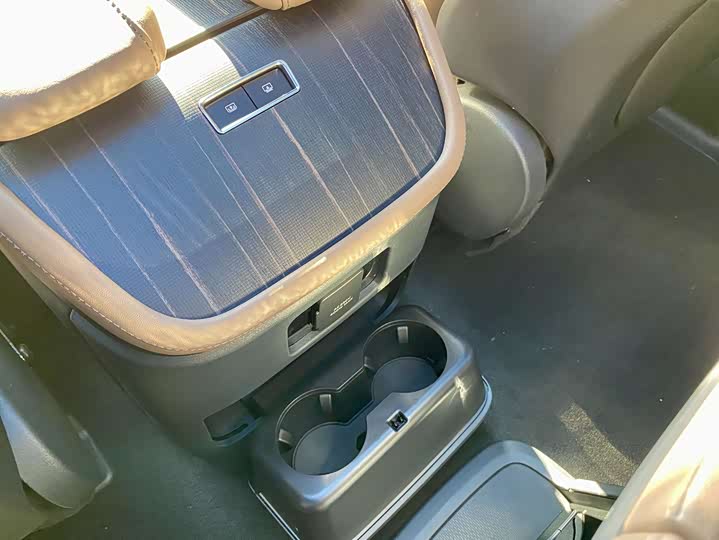 Lincoln Navigator — фото 24