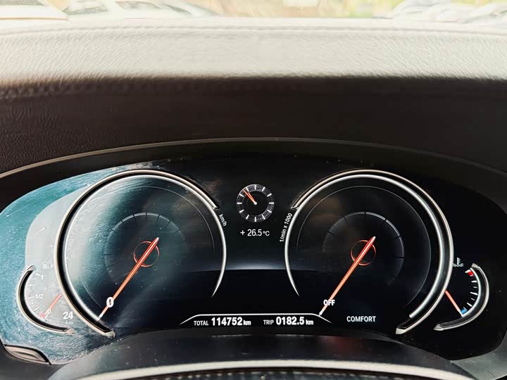BMW 5-Series 2018 530 Li Leading — фото 30