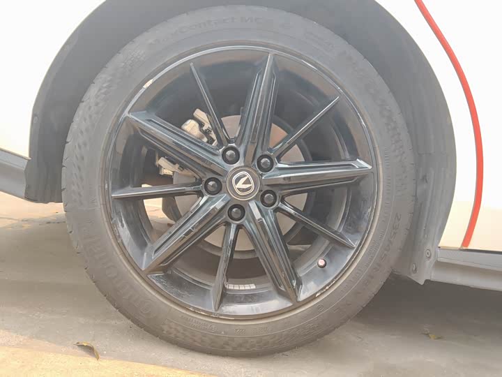 Changan UNI-V 2023 1.5 T Premium — фото 10