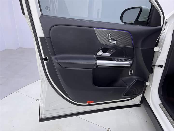 Mercedes-Benz GLA 2020 GLA 200 — фото 17