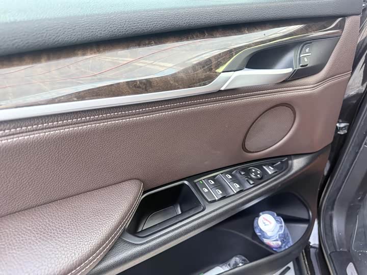 BMW X5 2014 x Drive 35i Leading — фото 9