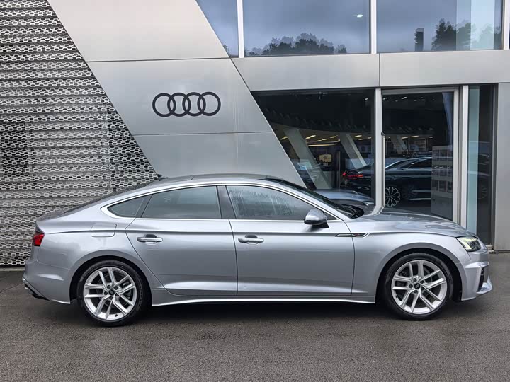 Audi A5 2021 Sportback 40 TFSI — фото 10
