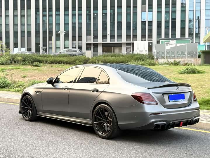 Mercedes-Benz E-Class 2019 AMG E 53 4 MATIC+ — фото 16