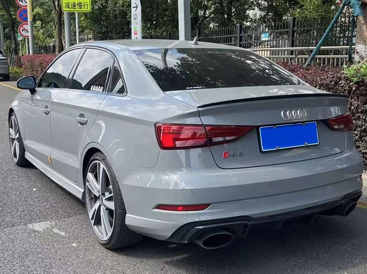 Audi RS3 2017 RS 3 2.5 T Limousine — фото 4