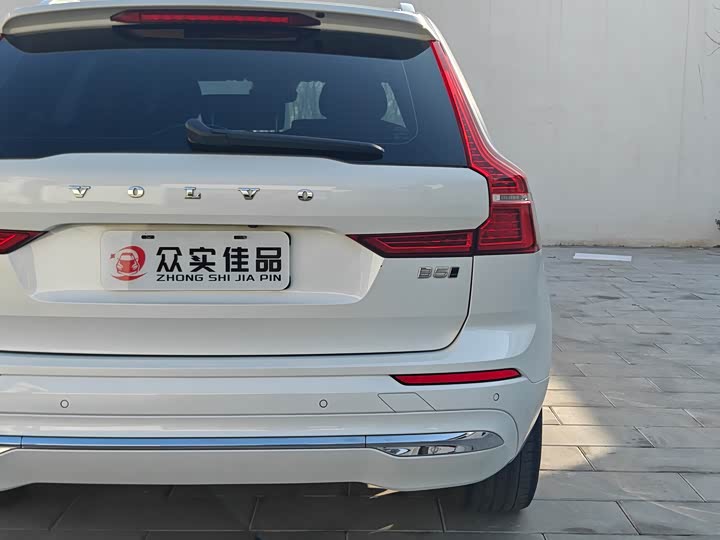Volvo XC60 2022 B 5 4 WD — фото 23