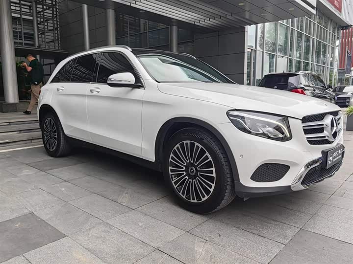 Mercedes-Benz GLC 200 L 4MATIC — фото 3