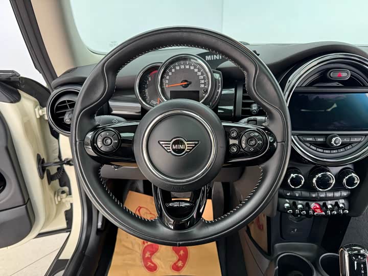 MINI Hatch — фото 14