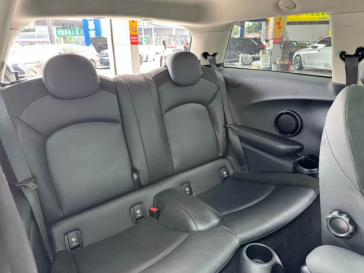 MINI Hatch — фото 13