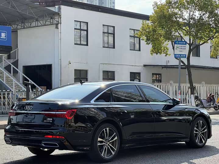Audi A6L 2022 40 TFSI — фото 4