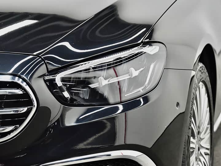 Mercedes-Benz E-Class 2022 E 300 L Luxury — фото 32