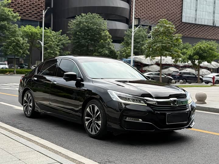 Honda 2016 Hybrid 2.0 L — фото 3