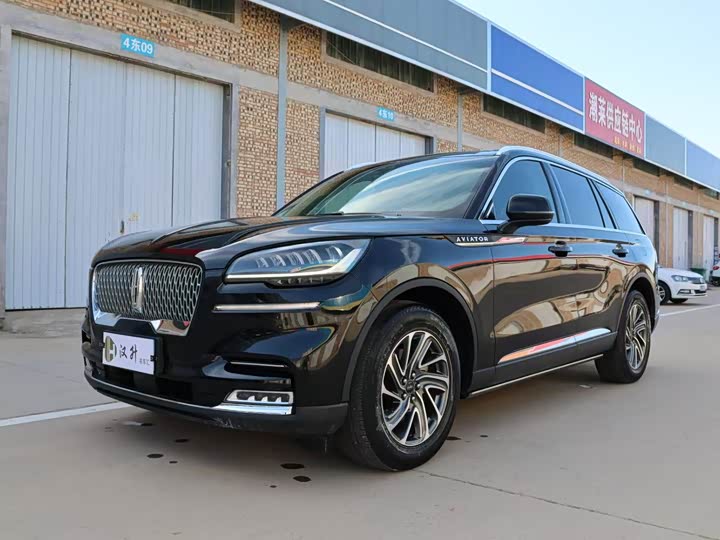Lincoln Aviator — фото 1