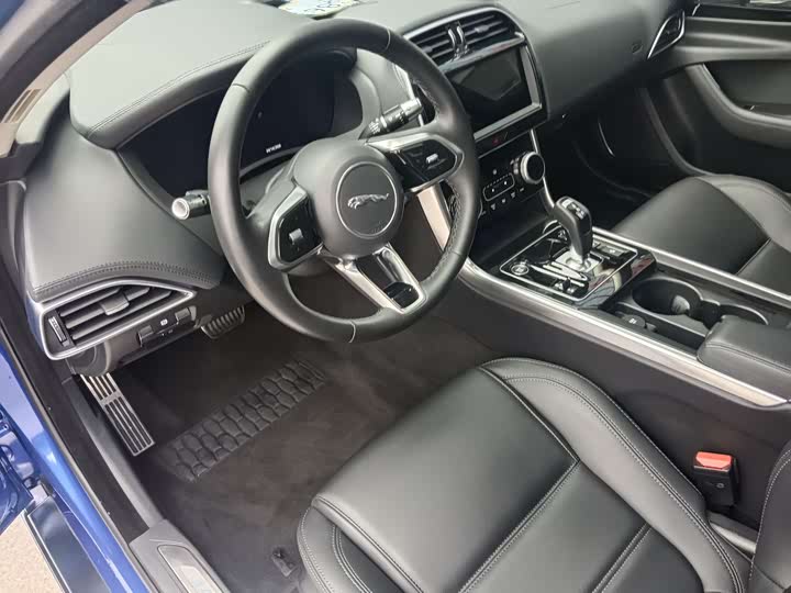 Jaguar XEL 2020 2.0 T 250 PS SE — фото 12