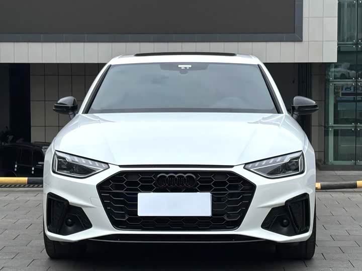 Audi A4L 2024 40 TFSI — фото 2