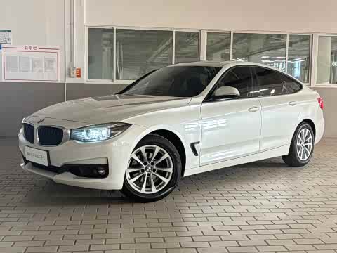 BMW 3-Series 2016 320i — фото 19