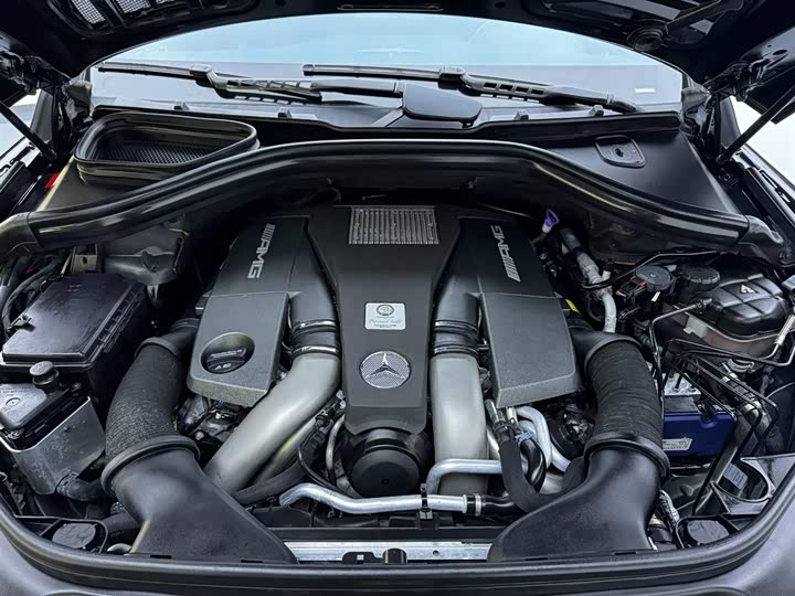 Mercedes-Benz GLE 2015 AMG GLE 63 S 4 MATIC — фото 9