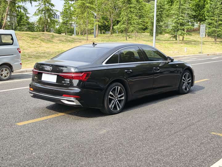Audi A6L 40 TFSI люкс-динамик — фото 4