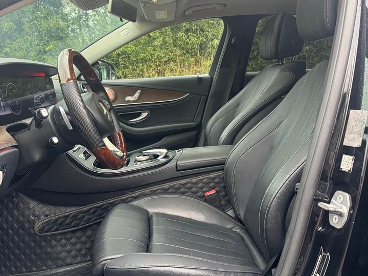 Mercedes-Benz E-Class 2016 E 300 L — фото 4