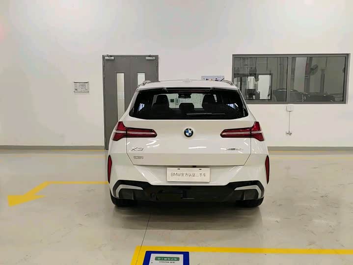 BMW X3 2025 x Drive 30 L Leading M — фото 8