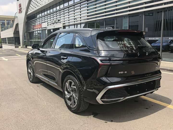 Hongqi HS3 PHEV 2024 115km — фото 11
