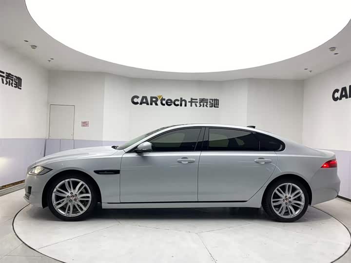 Jaguar XFL 2020 XFL 2.0 T P 200 2 WD — фото 8