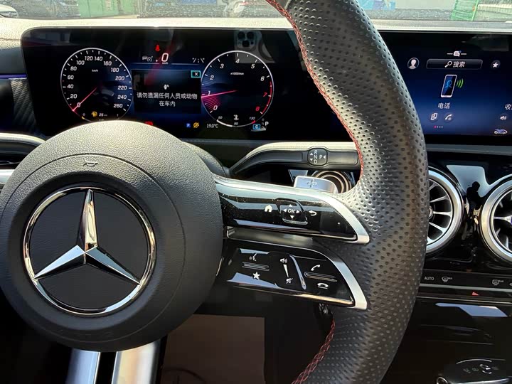 Mercedes-Benz A-Class 2024 A 200 L — фото 10