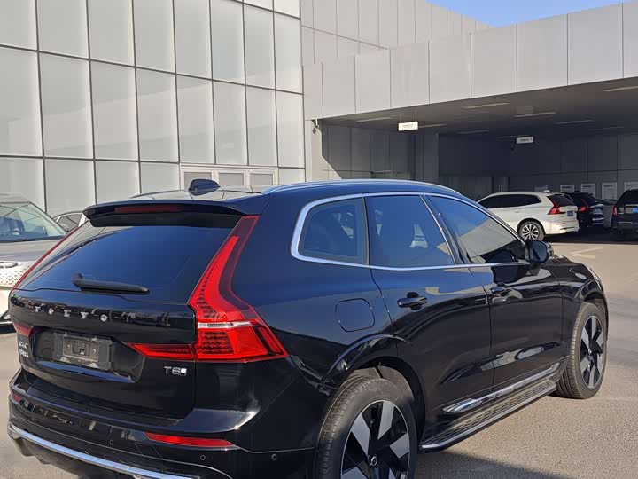 Volvo XC60 Hybrid 2025 Hybrid 4 WD — фото 8