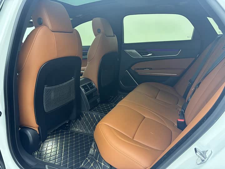 Jaguar XFL 2023 XFL 2.0 T P 250 2 WD — фото 13