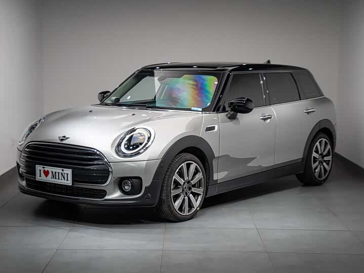 MINI Clubman — фото 1
