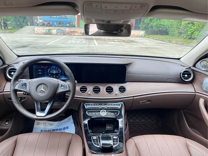 Mercedes-Benz E-Class 2017 E 320 L 4 MATIC — фото 8