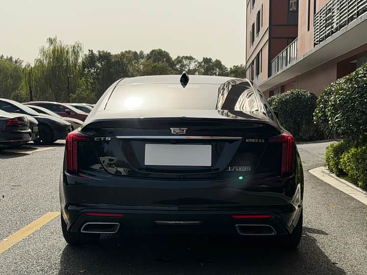 Cadillac CT 5 2024 28 T Luxury Pro — фото 13