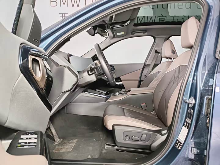 BMW X3 2025 x Drive 30 L M — фото 9