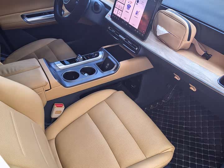 Trumpchi E8 PHEV 2024 150km MAX — фото 6