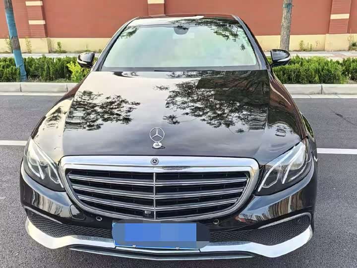Mercedes-Benz E-Class 2019 E 300 L Luxury — фото 2