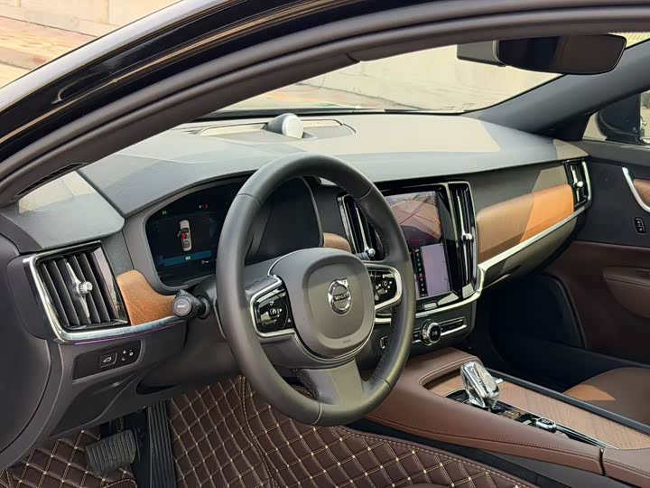 Volvo S90 2025 B 5 — фото 4