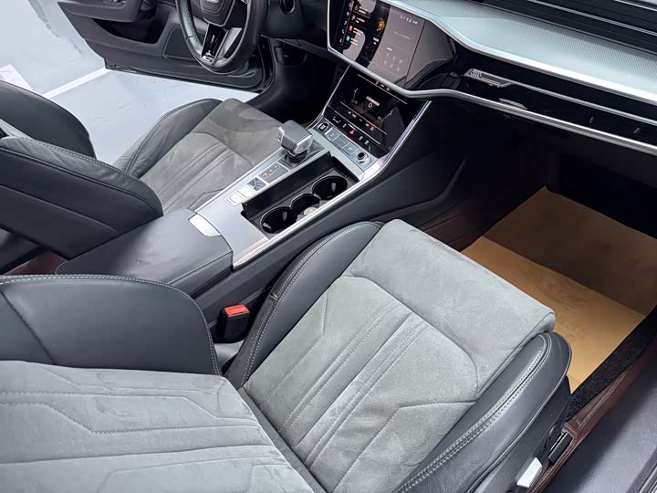 Audi A6L 45 TFSI избранная динамик — фото 11