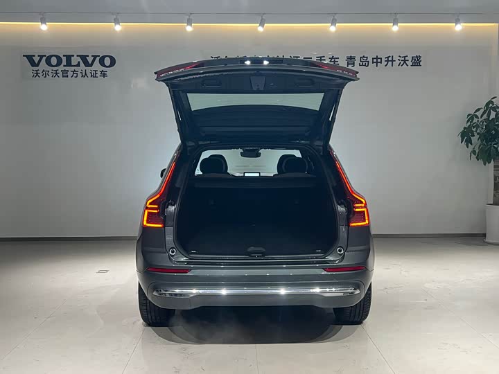 Volvo XC60 2026 B 5 4 WD — фото 6