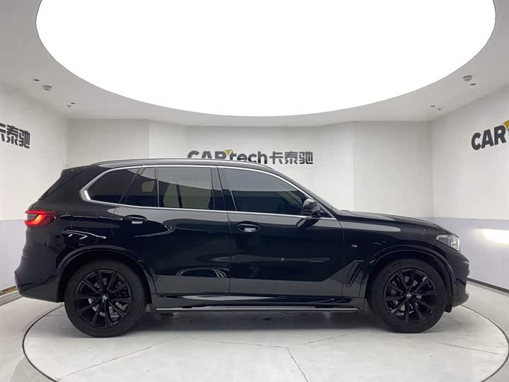 BMW X5 2019 x Drive 40i M — фото 4